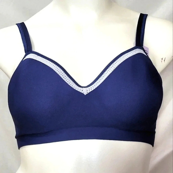 3X Hanes G199 Smoothtec Foam Wireless Bra NWT - Picture 1 of 6